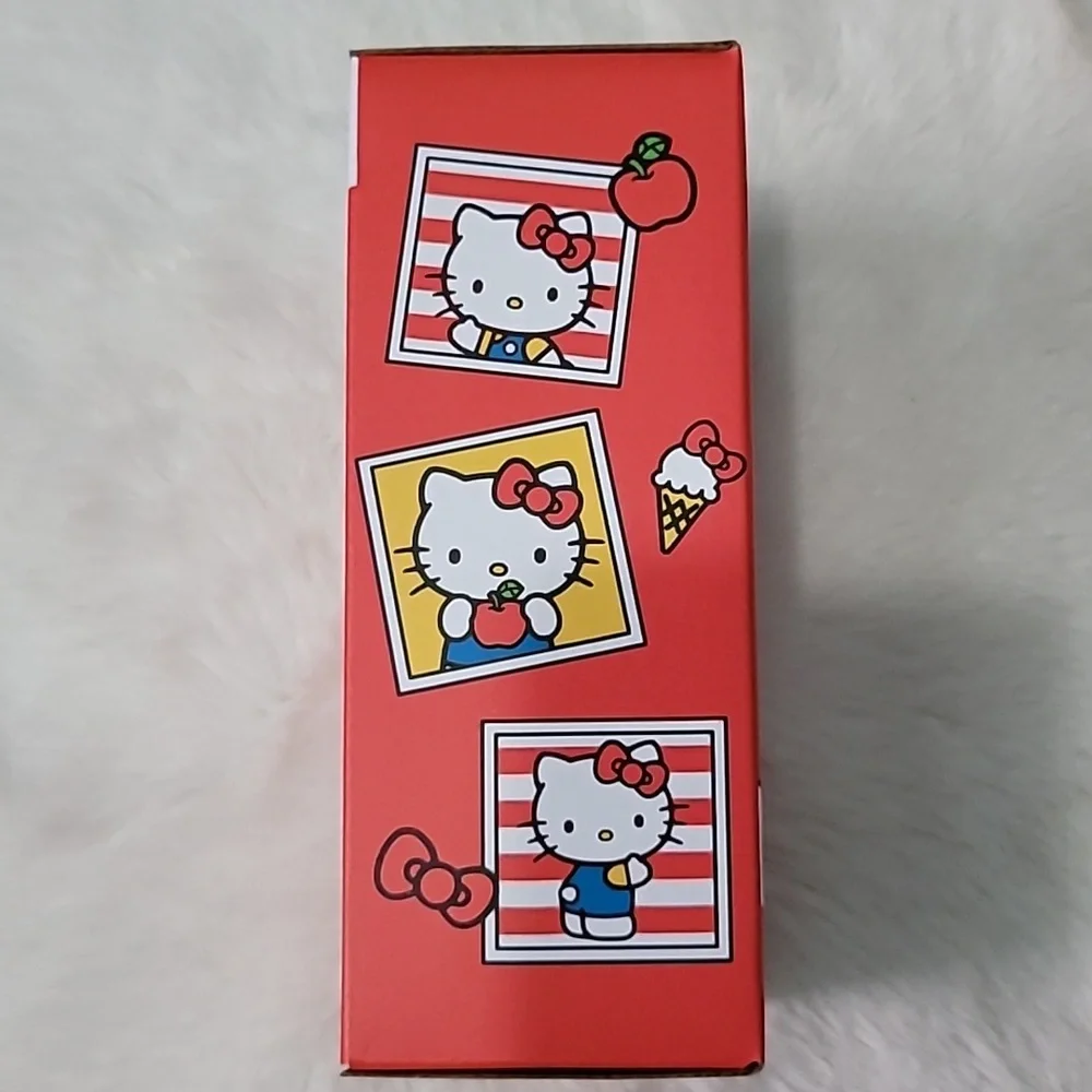 🎀 Hello Kitty Block Figure - Picture 2 of 5